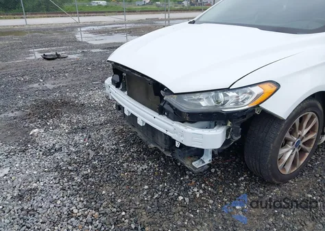 2017 Ford Fusion Se z USA, uszkodzony, nr VIN 3FA6P0HD1HR353099